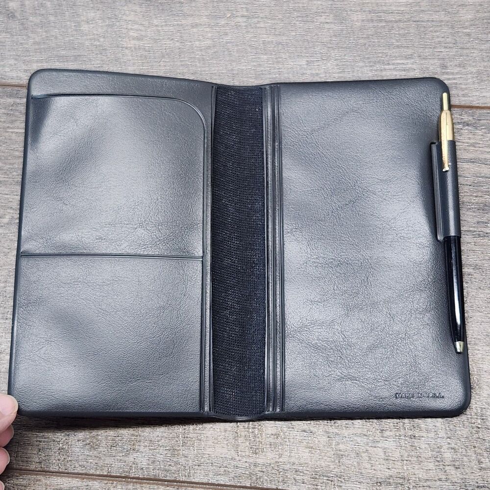 Vintage Day-Timer 88211 Pocket Planner Cover Black Vinyl USA Made NOS Pen